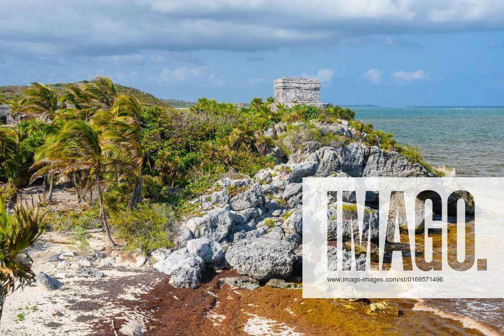 Structure 45, offertories on the hill near the beach, Mayan Ruins in ...