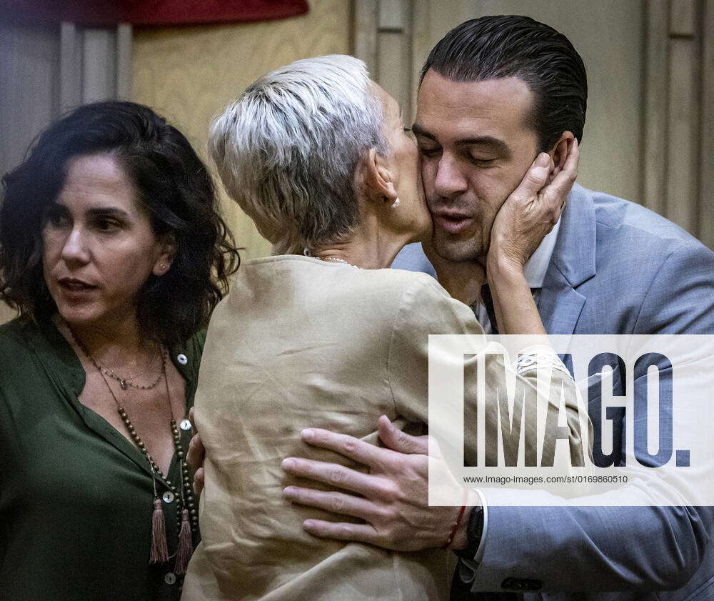 September 22, 2022, Miami, Florida, U.S.A: Pablo Lyle, right, gets a kiss  from his aunt before