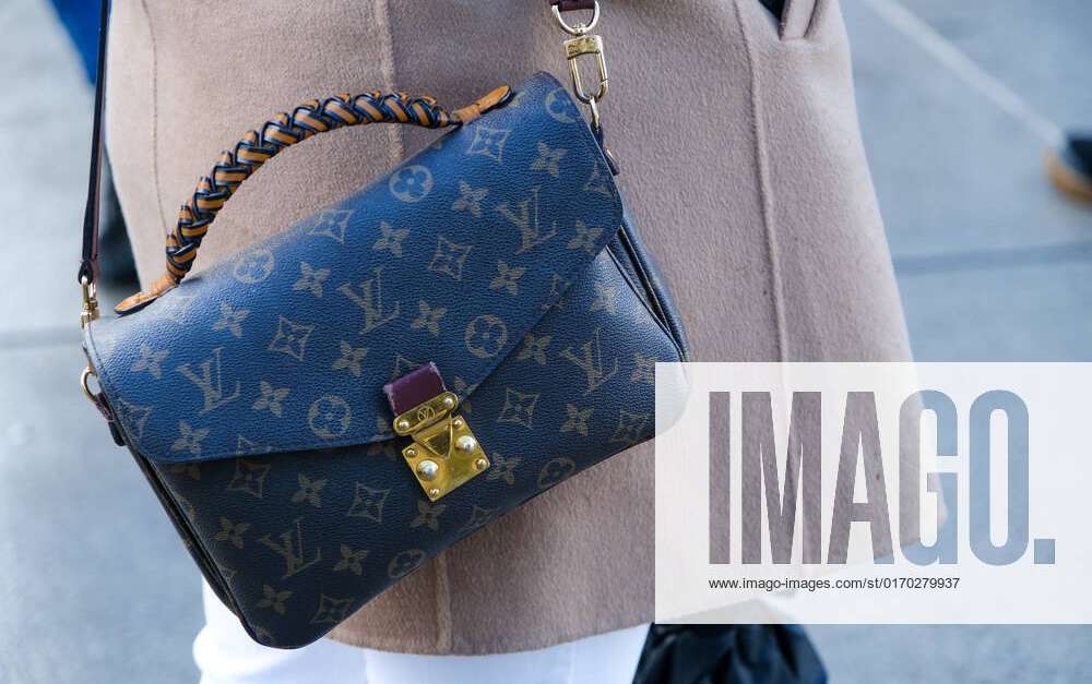 Dusseldorf 01 10 2022 Louis Vuitton Pochette Metis Shoulder Bag Ladies Bag  Fake Plagiarism Customs
