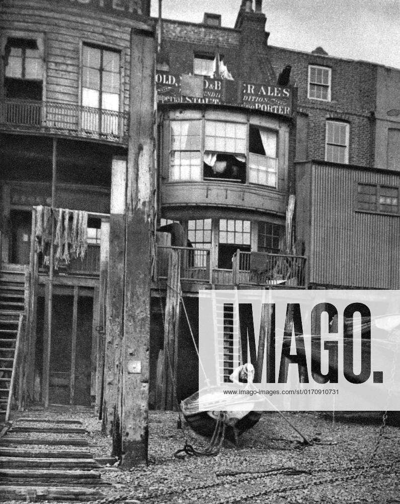 old-pub-on-the-river-thames-london-1926-1927-an-old-tavern-on-the
