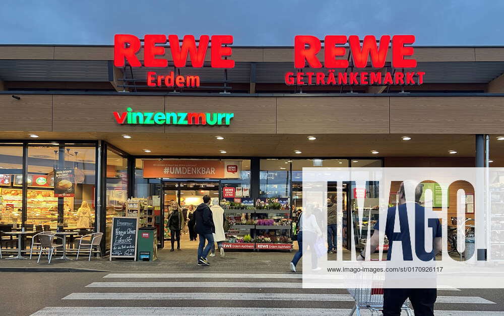 REWE supermarket and REWE Getraenkemarkt logo, Sven Simon
