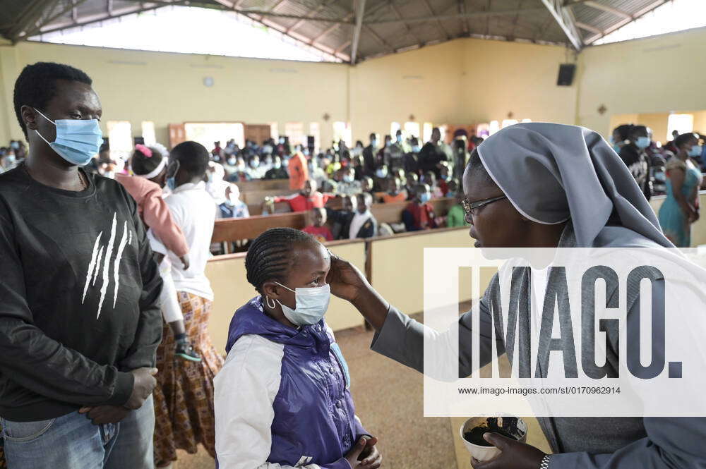 kenia-eldoret-katholische-kirche-gottesdienst-zum-aschermittwoch