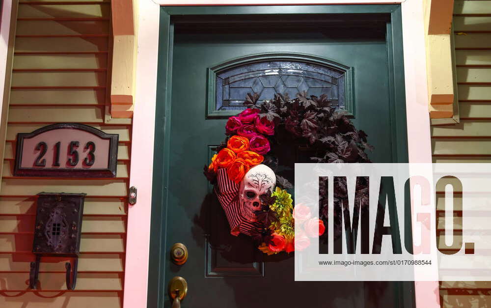 Halloween Decorations In Chicago Halloween decorations outside a house