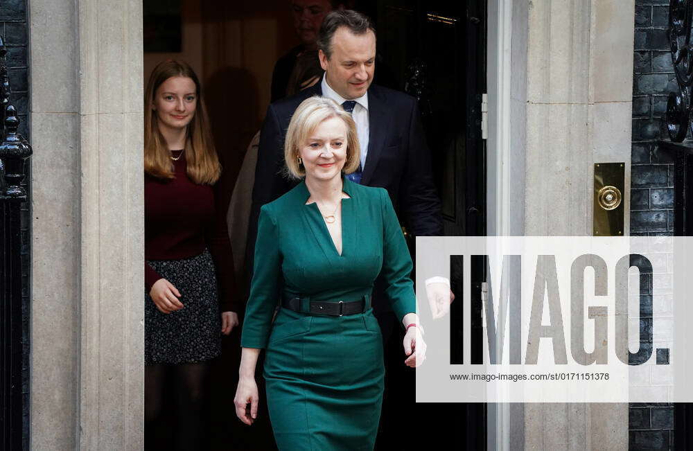 Uk Outgoing Prime Minister Liz Truss Leaving Downing Street United Kingdom Outgoing Prime Minister 
