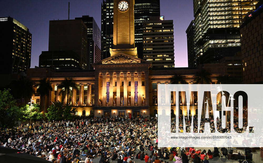 News Themen der Woche KW44 CASSIUS TURVEY VIGIL BRISBANE, People are