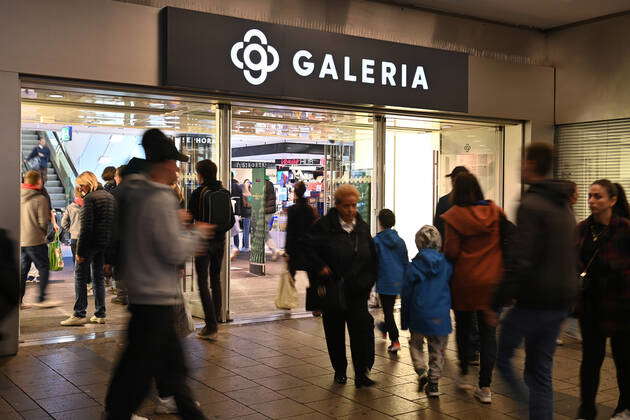 Galeria Seeks Rescue By Protective Shield Procedure Galeria Karstadt ...