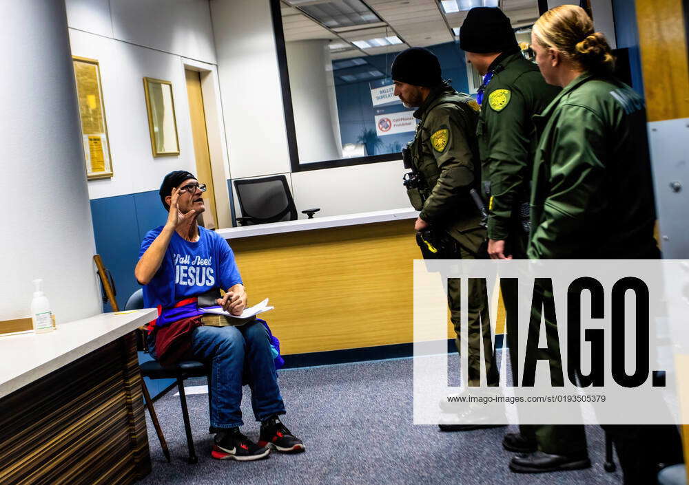 November 8, 2022, Reno, Nevada, United States Sheriffs speak with a