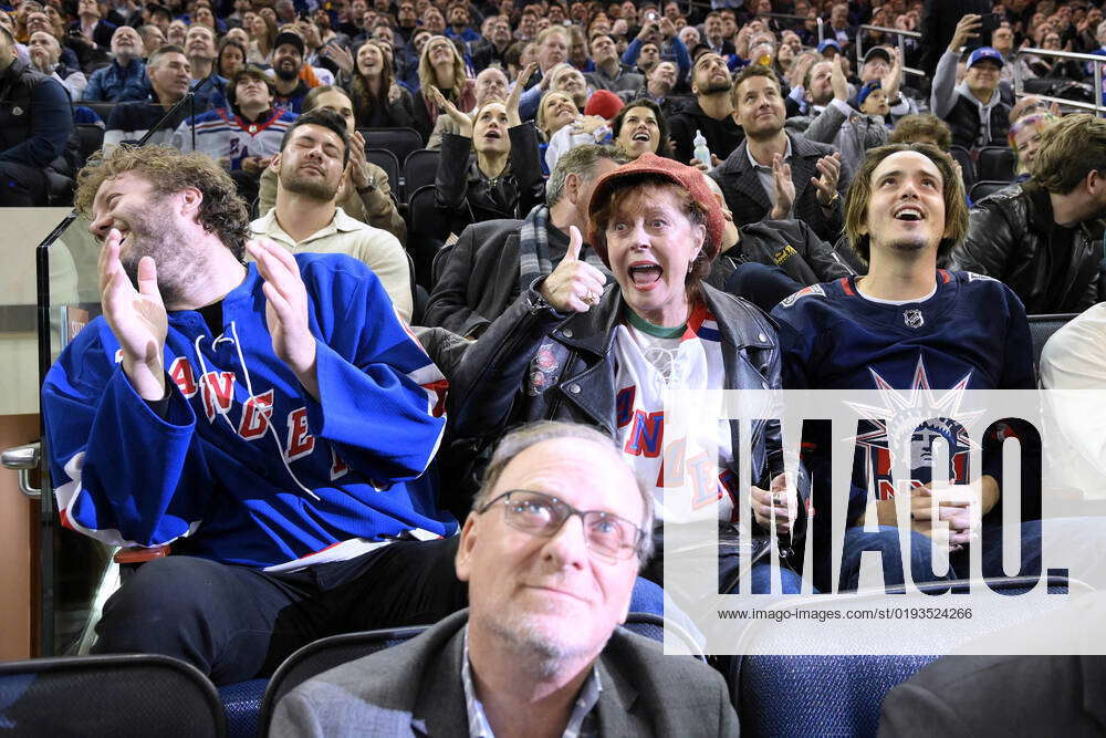 celebrities-at-the-new-york-rangers-hockey-game-at-madison-square