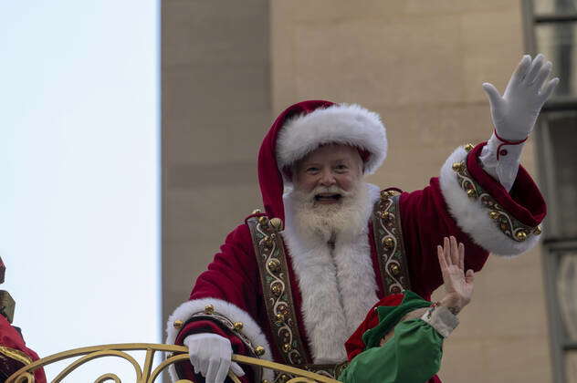 November 23, 2023, New York, United States: Santa Claus and Elfs seen ...