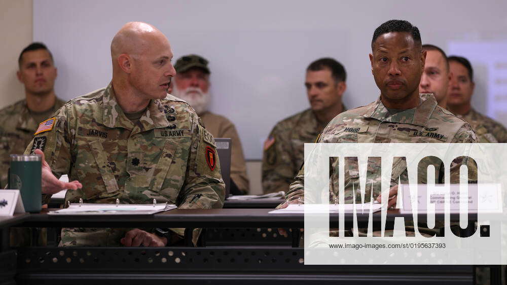 U.S. Army Lt. Col. Ian J. Jarvis (Left), 79th Explosive Ordnance ...