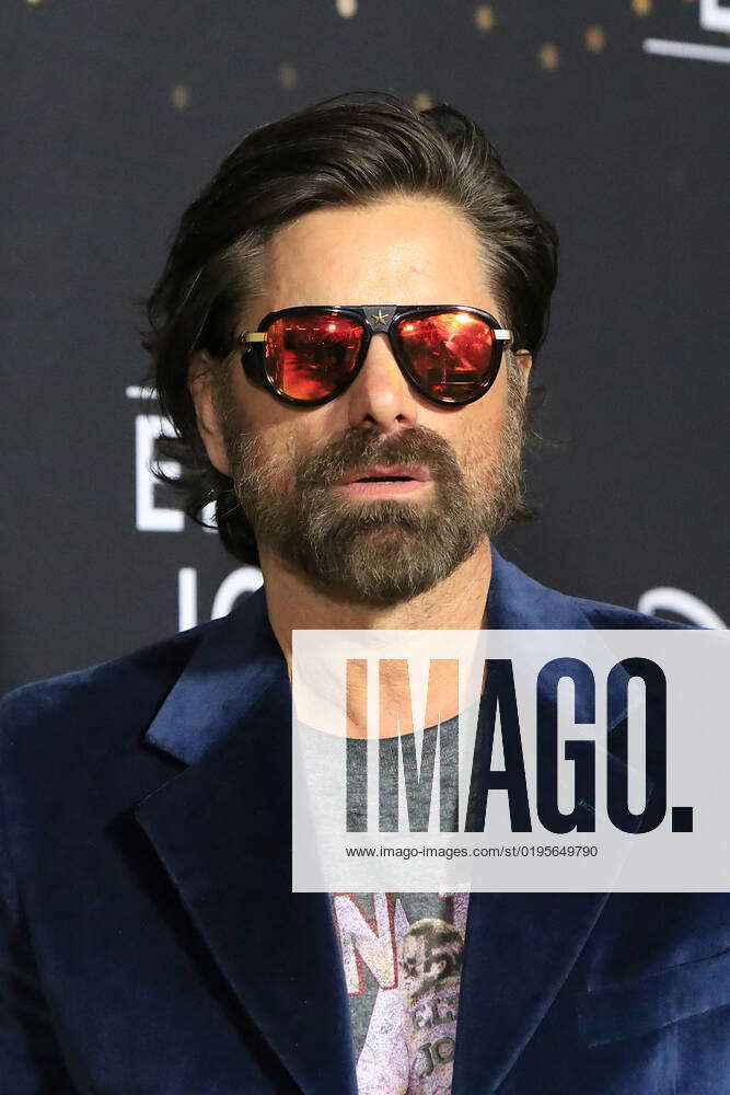 LOS ANGELES NOV 20 John Stamos at the Elton John Live Farewell From