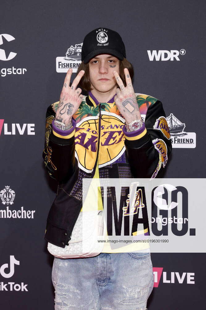 Tilo Rapper Rapper T Low at the 23 award ceremony of the 1Live Krone 2022 in the ...