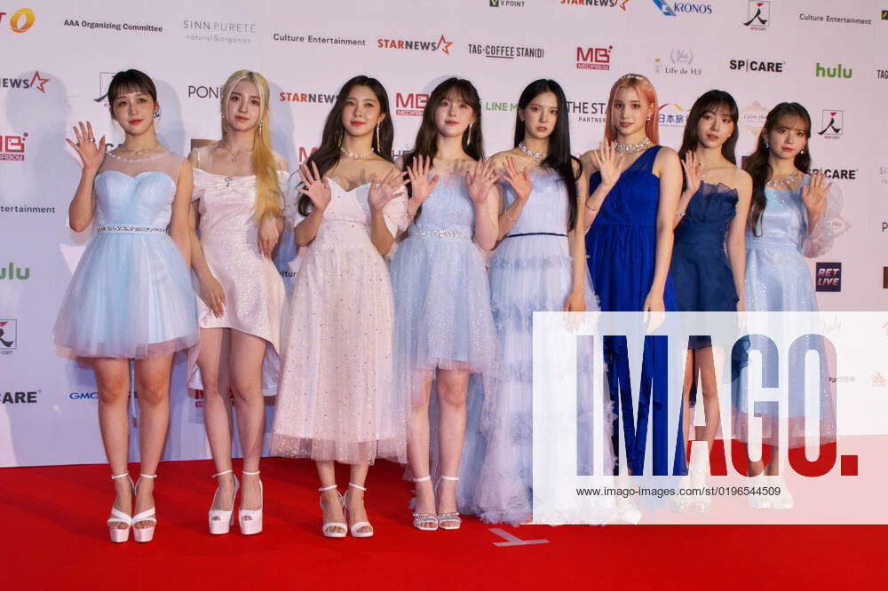 k-pop-group-kep1er-attend-the-red-carpet-event-for-2022-aaa-asia-artist