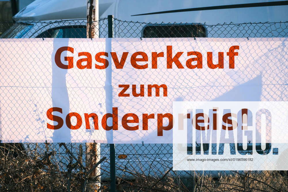 Duesseldorf 14 12 2022 gas sale camping accessories camping gas gas