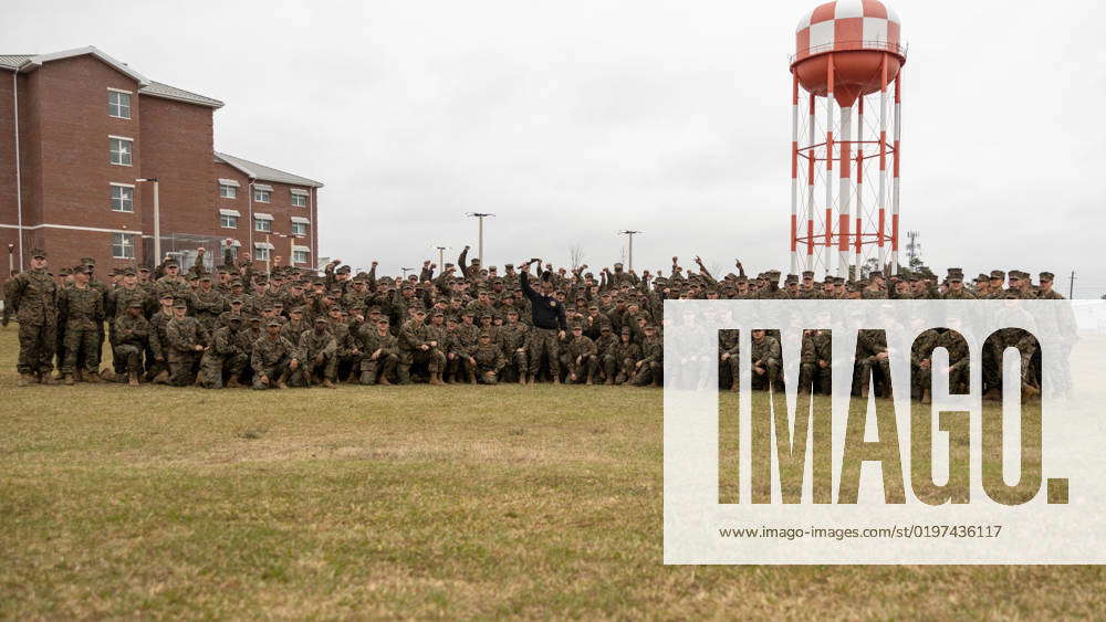 U.S. Marines with the Marine Corps Engineer School (MCES), 2d Combat ...