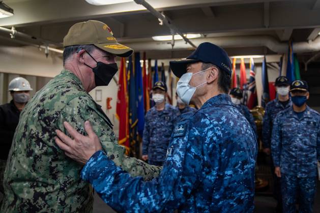 Bild Task Force N-WU964-1058 YOKOSUKA, Japan Rear Adm. Michael Donnelly, commander ...