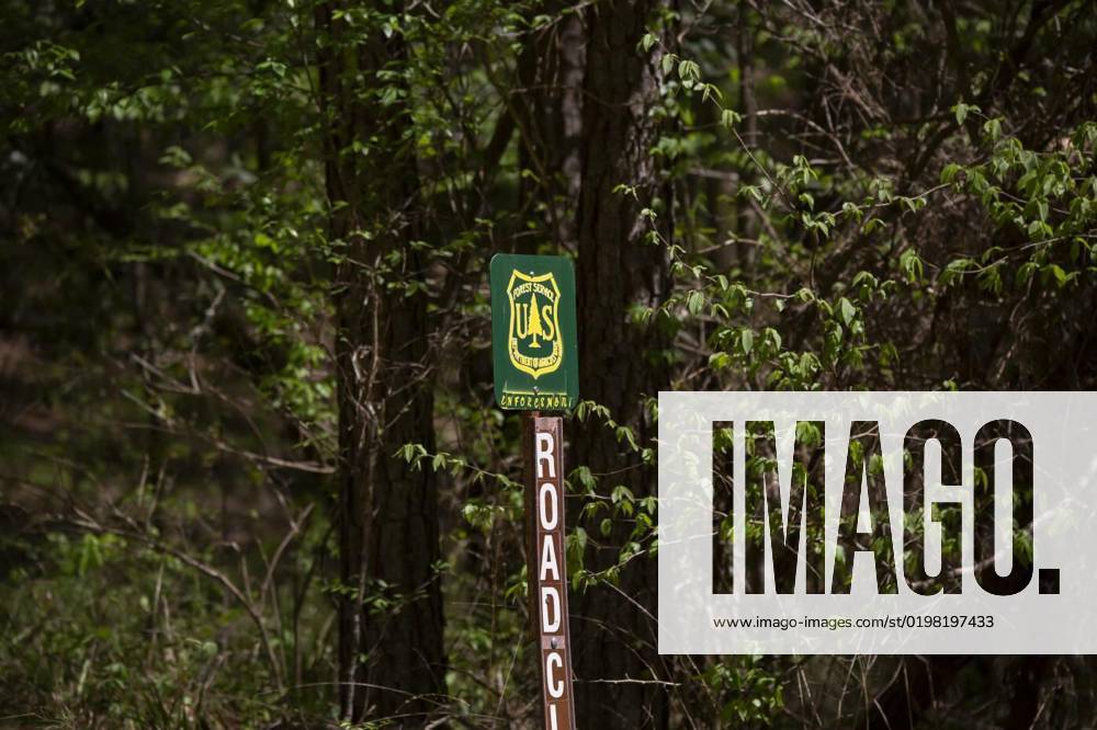 National Forest Road Closure Marker, KISATCHIE NATIONAL FOREST ...