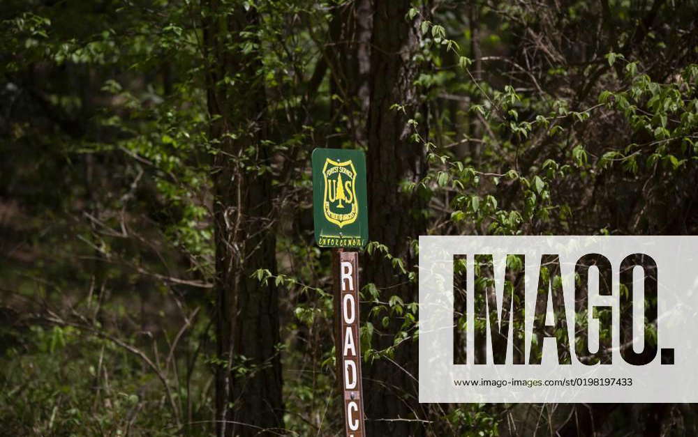 National Forest Road Closure Marker, KISATCHIE NATIONAL FOREST ...