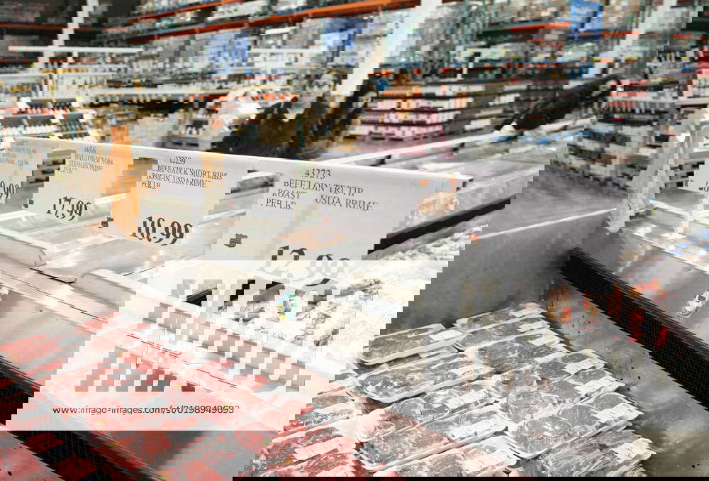 (230113) FOSTER, Jan. 13, 2023 Customers shop at a Costco store