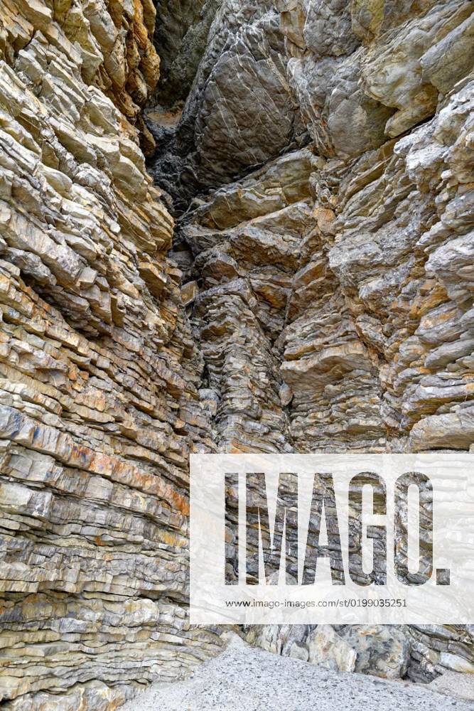 Layers of Limestone, Layers of Limestone, Layers of Limestone