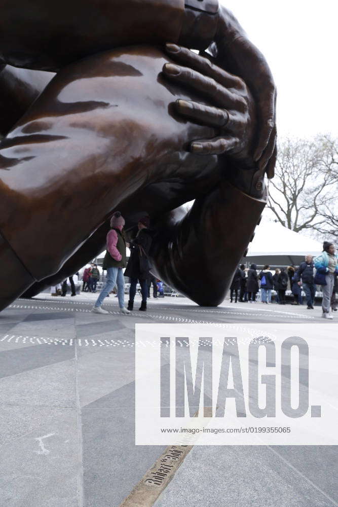 Martin Luther King Sculpture The Embrace In Boston Ma An Inscription Robert Bob Moss Is Inlayed As