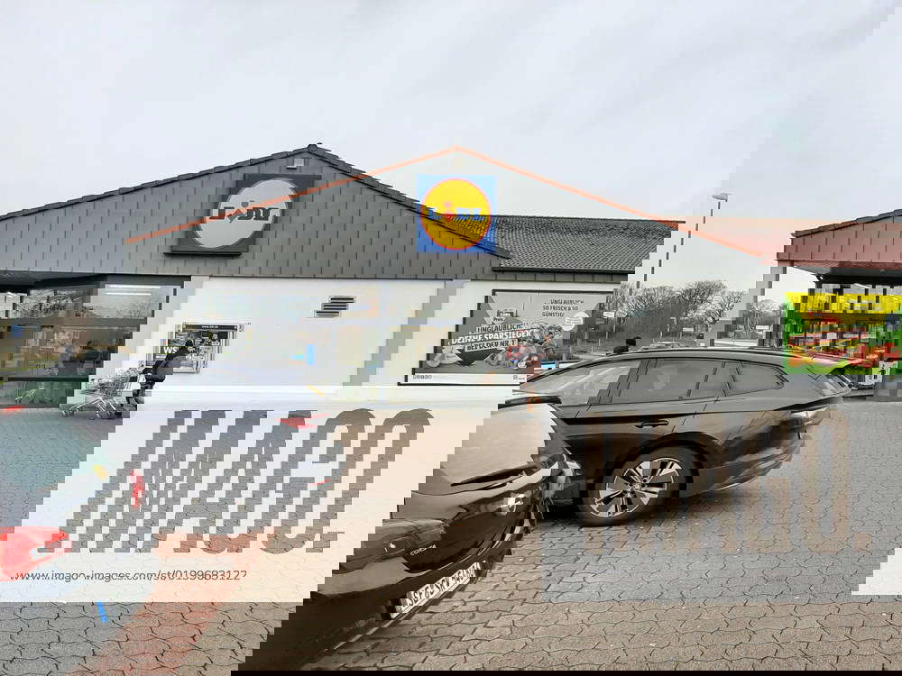 Lidl Markt HenstedtUlzburg SchleswigHolstein Deutschland *** Lidl