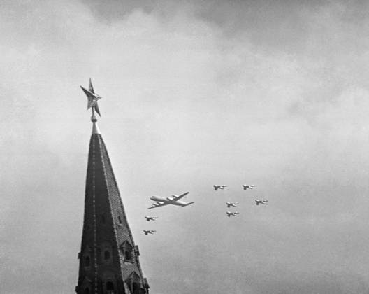 Moscow, USSR. March 23, 1965. Il-18 aircraft with Soviet cosmonauts ...