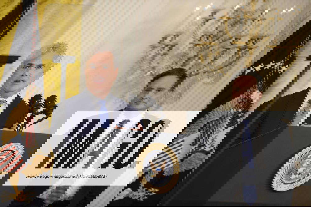 New White House Chief of Staff Jeff Zients speaks during an official