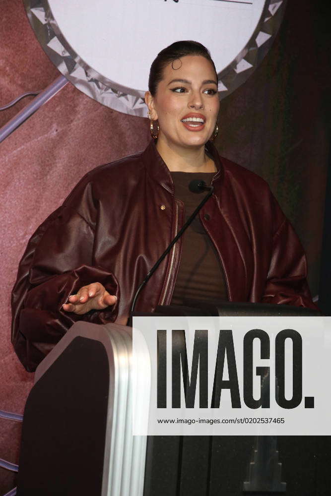 new-york-ny-february-9-ashley-graham-and-img-light-up-the-empire
