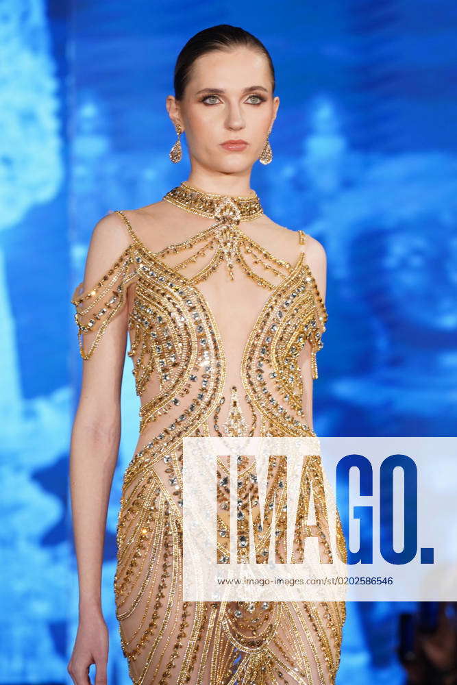 NYFW Art Heart Fashion Show celebrating 10 years in the fashion