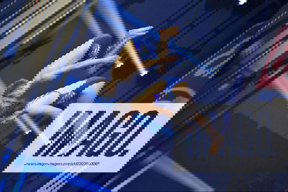 Simon Brunner and Arleen Schüßler in the TV show RTL high diving from