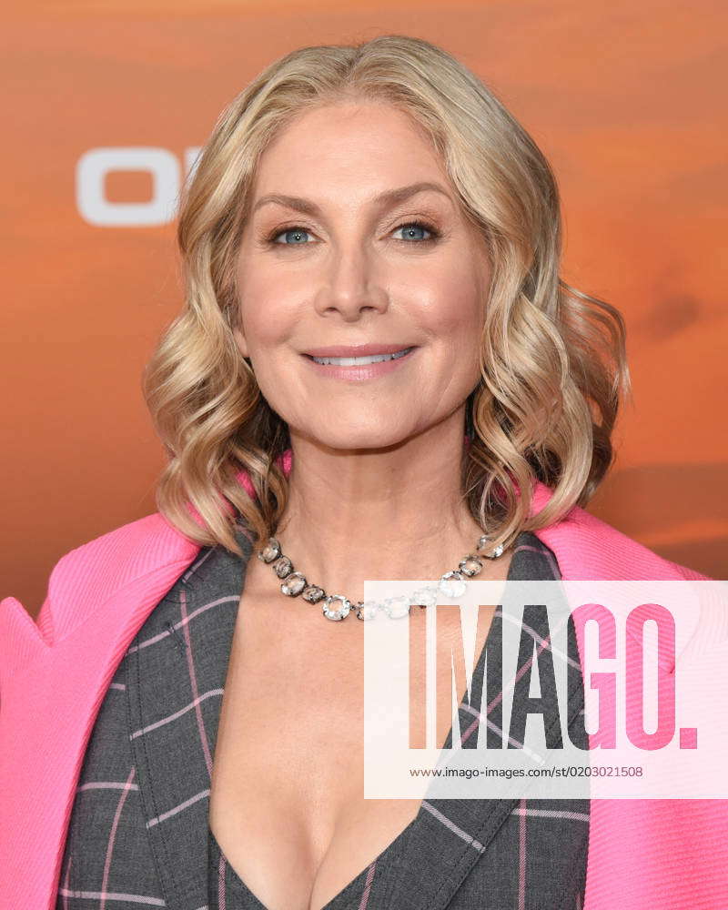 Elizabeth Mitchell 2023