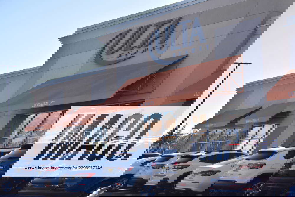 NJ Theft At Ulta Beauty Stores In Maywood Two individuals commit a