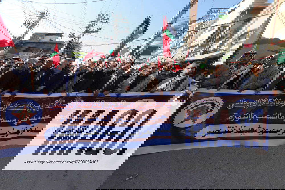 Palestinian supporters of Democratic Front for the Liberation of