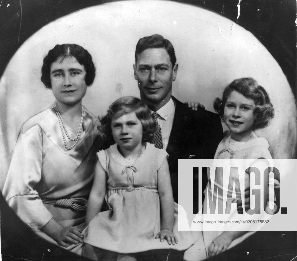 SCANPIX SWEDEN, 1936 The Duke and Duchess of York Family photo of the ...