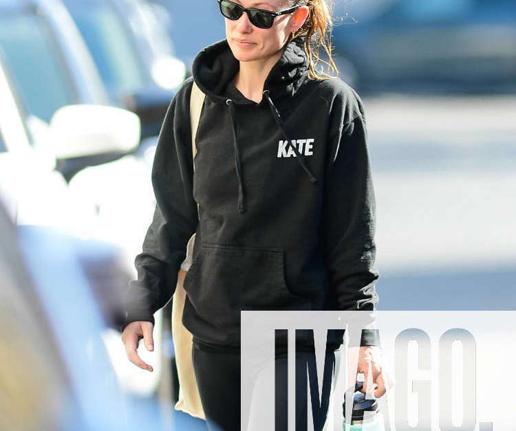 Olivia Wilde Sports A Casual Look For The Gym Featuring Olivia Wilde