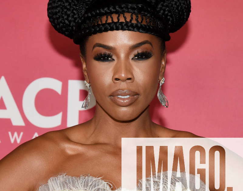 23 February 2023 Pasadena, California Brandee Evans. Pose in the