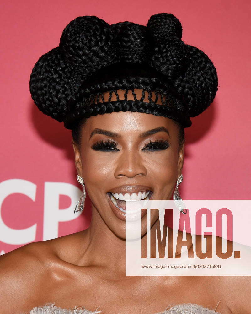 23 February 2023 Pasadena, California Brandee Evans. Pose in the 54th NAACP Image Awards press