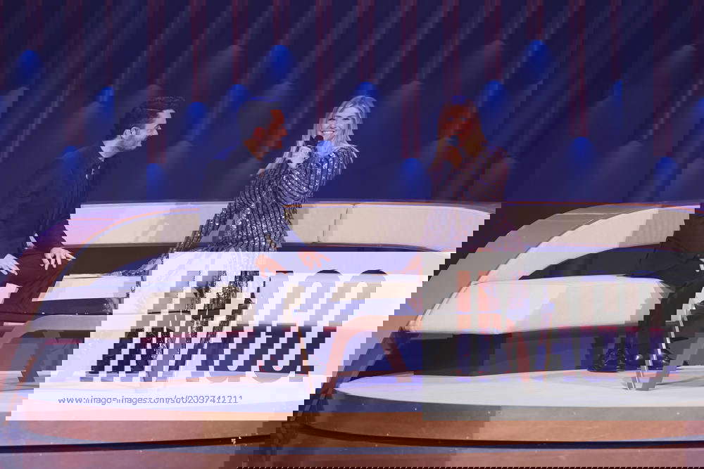 Giovanni Zarrella and Beatrice Egli The Giovanni Zarrella Show Giovanni Zarrella in conversation Giovanni Zarrella and Beatrice Egli The Giovanni Zarrella Show Giovanni Zarrella in conversation