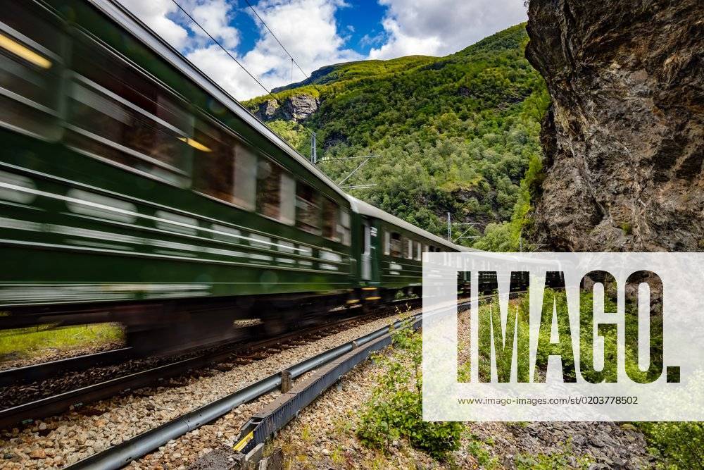 Fläm Linie norwegisch Flamsbana ist einer Langes Eisenbahn Tourismus