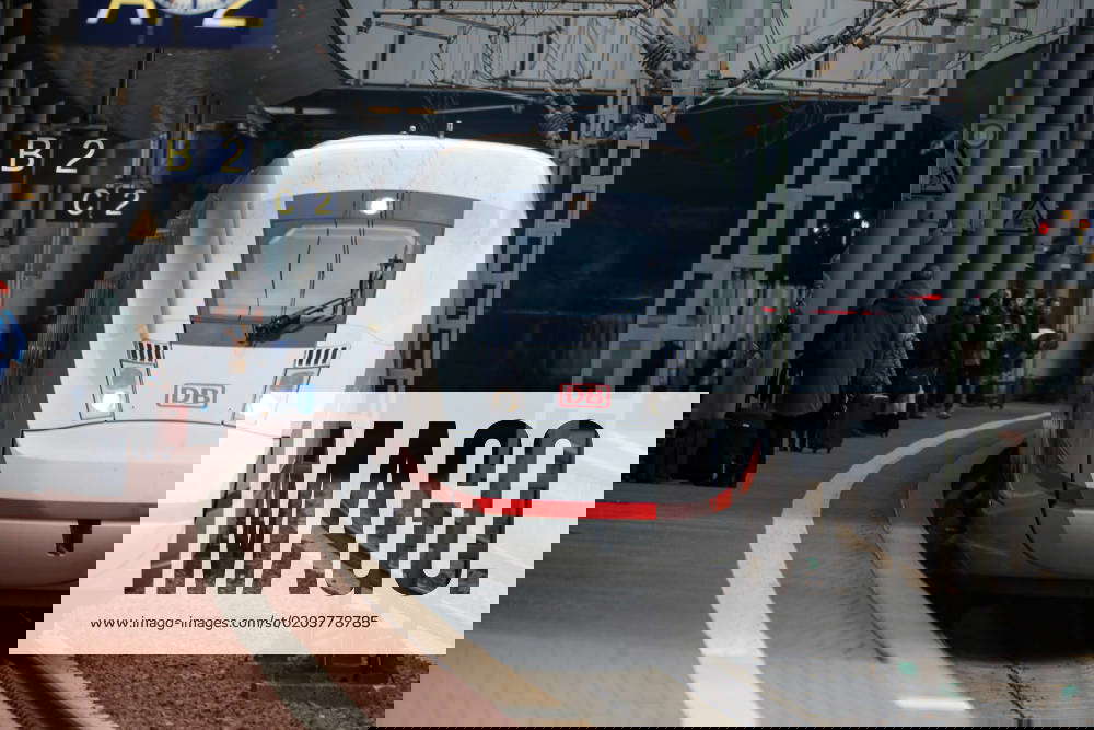 DEU, Germany, Kassel, 23 02 2023 train station Kassel Wilhelmshöhe