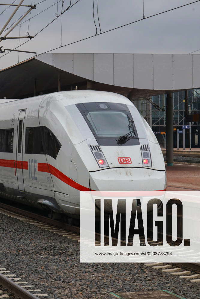 XXL ICE DEU, Germany, Kassel, 23 02 2023 train station Kassel