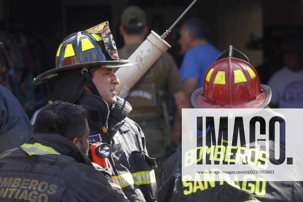 Santiago, February 27, 2023 Fire on the second floor of a house located