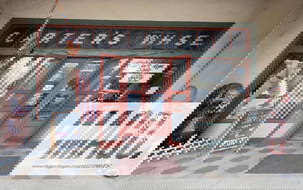 Gift shops along Main Street in Plains celebrate the life of