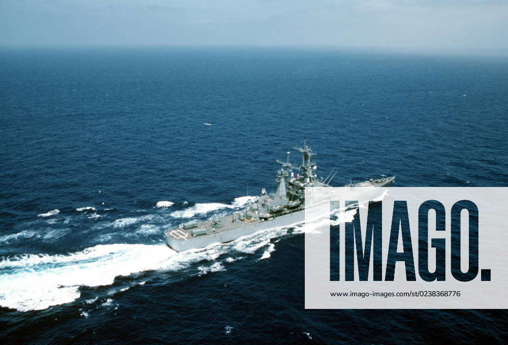 A starboard quarter view of the nuclear-powered guided missile cruiser ...