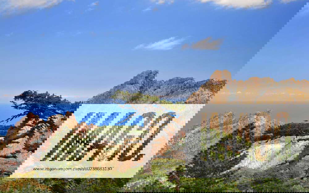 Das BavellaMassiv im Osten von Korsika, Frankreich, Europa *** the