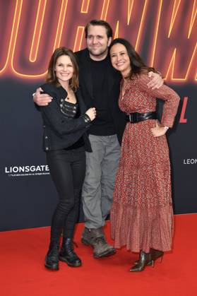 Isabelle Kiwitt, Pierre Kiwitt and Sinta Weisz at the premiere of the ...