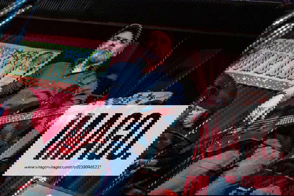 Germanys most successful Status Quo tribute band Quotime at Tonellis in