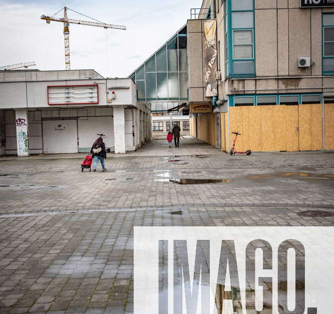 Berlin Marzahn Hellersdorf living at the U Bahn station Kaulsdorf North