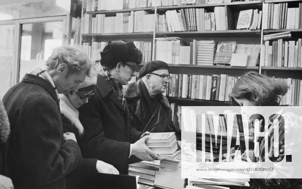 January 1-14, 1980. Warsaw, Polish People s Republic. Visitors observe ...